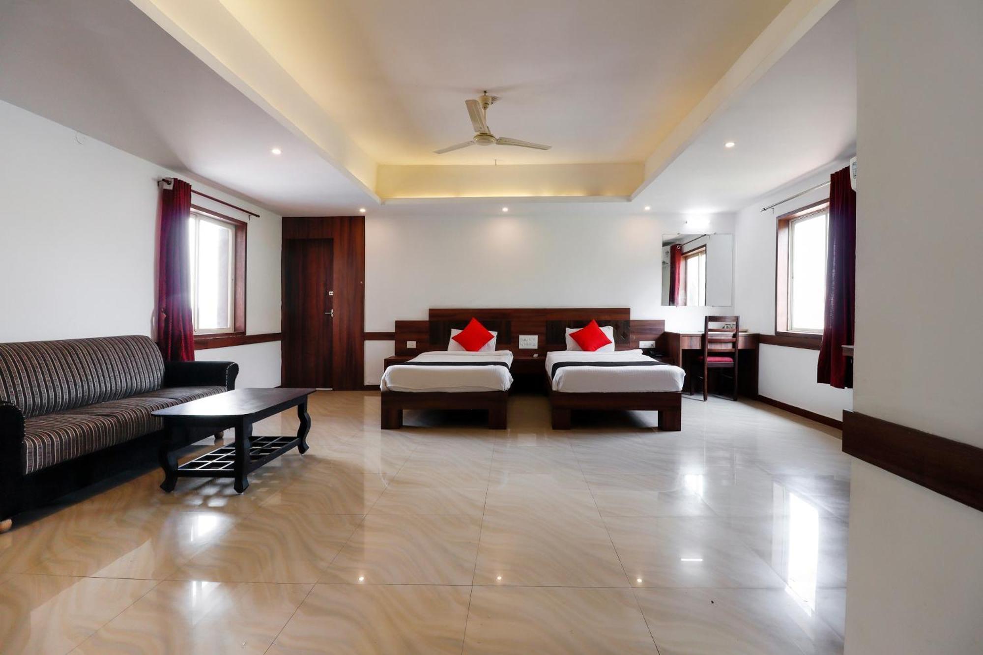 Capital O Sai Arya Residency Hotel Mangalore Exterior photo