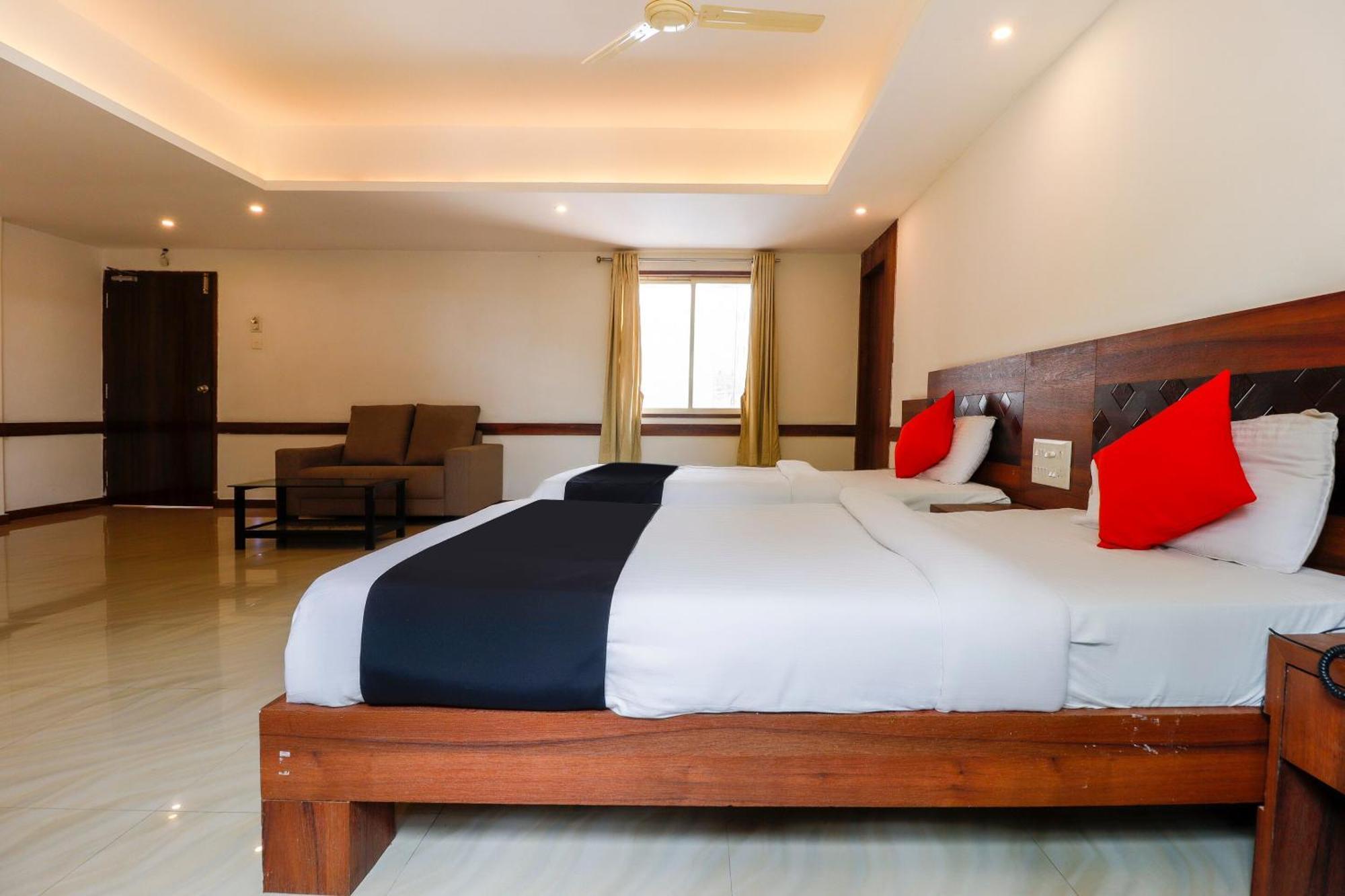 Capital O Sai Arya Residency Hotel Mangalore Exterior photo