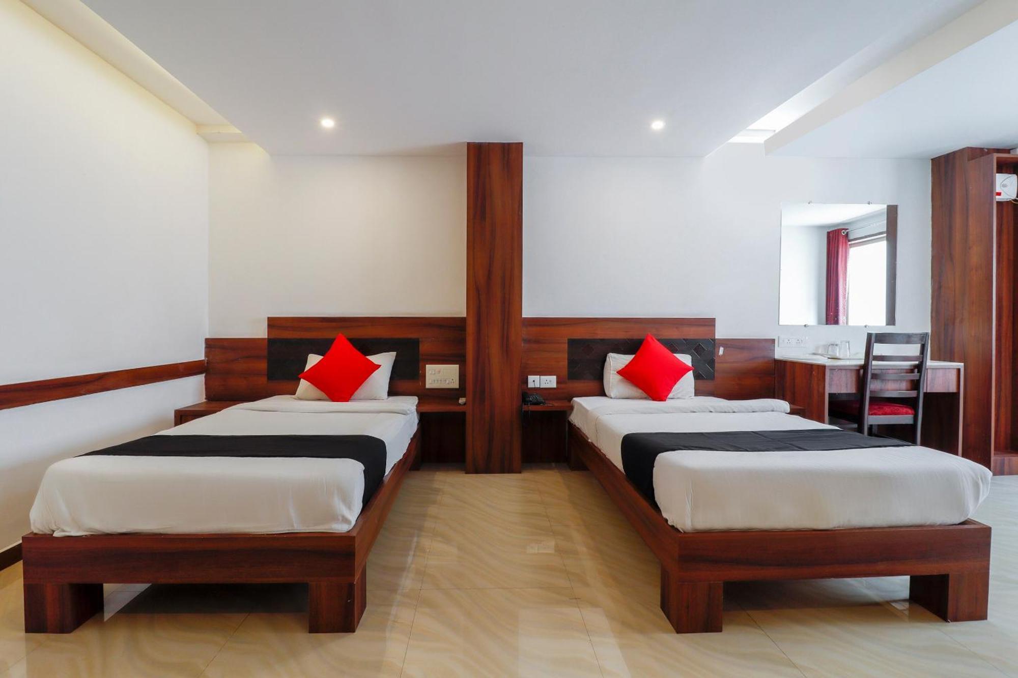 Capital O Sai Arya Residency Hotel Mangalore Exterior photo